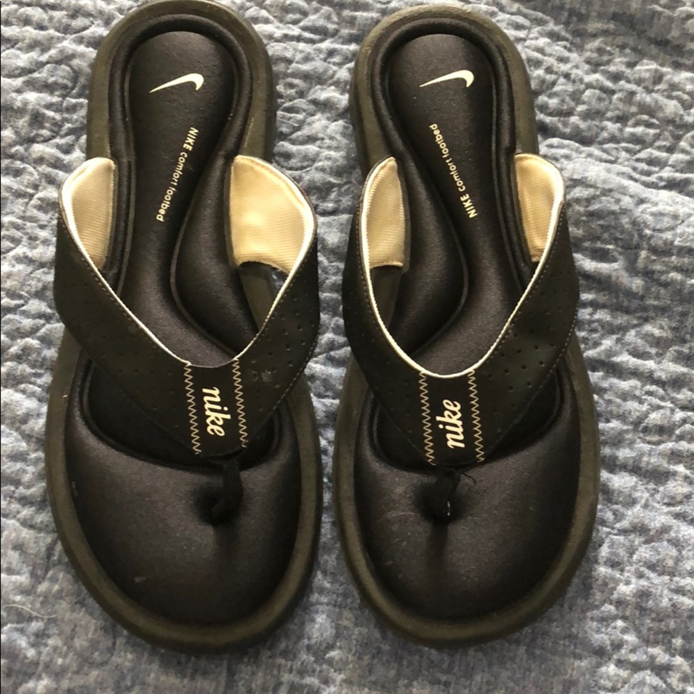 Nike flip flops
